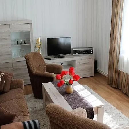 With 2 Bedrooms Ferienhaus
